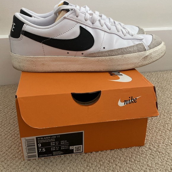 Nike Blazer Low ‘77 Men’s 7.5 Women’s 9 almost new, only worn a couple of times - Picture 6 of 7